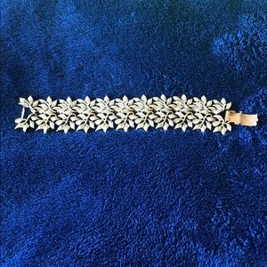 CORO signed vintage chunky bracelet leaf / vines